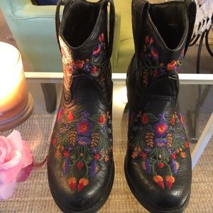 Fun Embroidered Cowboy Boots